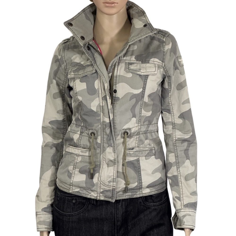 Abercrombie and Fitch Quilted Camo Logo Button Zip Army Jacket Pocket Puffer Y2K